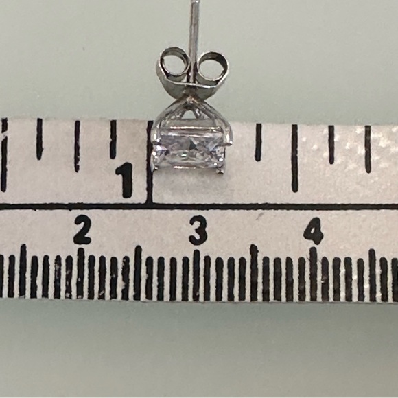 .925 Silver & Princess Cut Cubic Zirconia Stud Earring - Picture 11 of 11